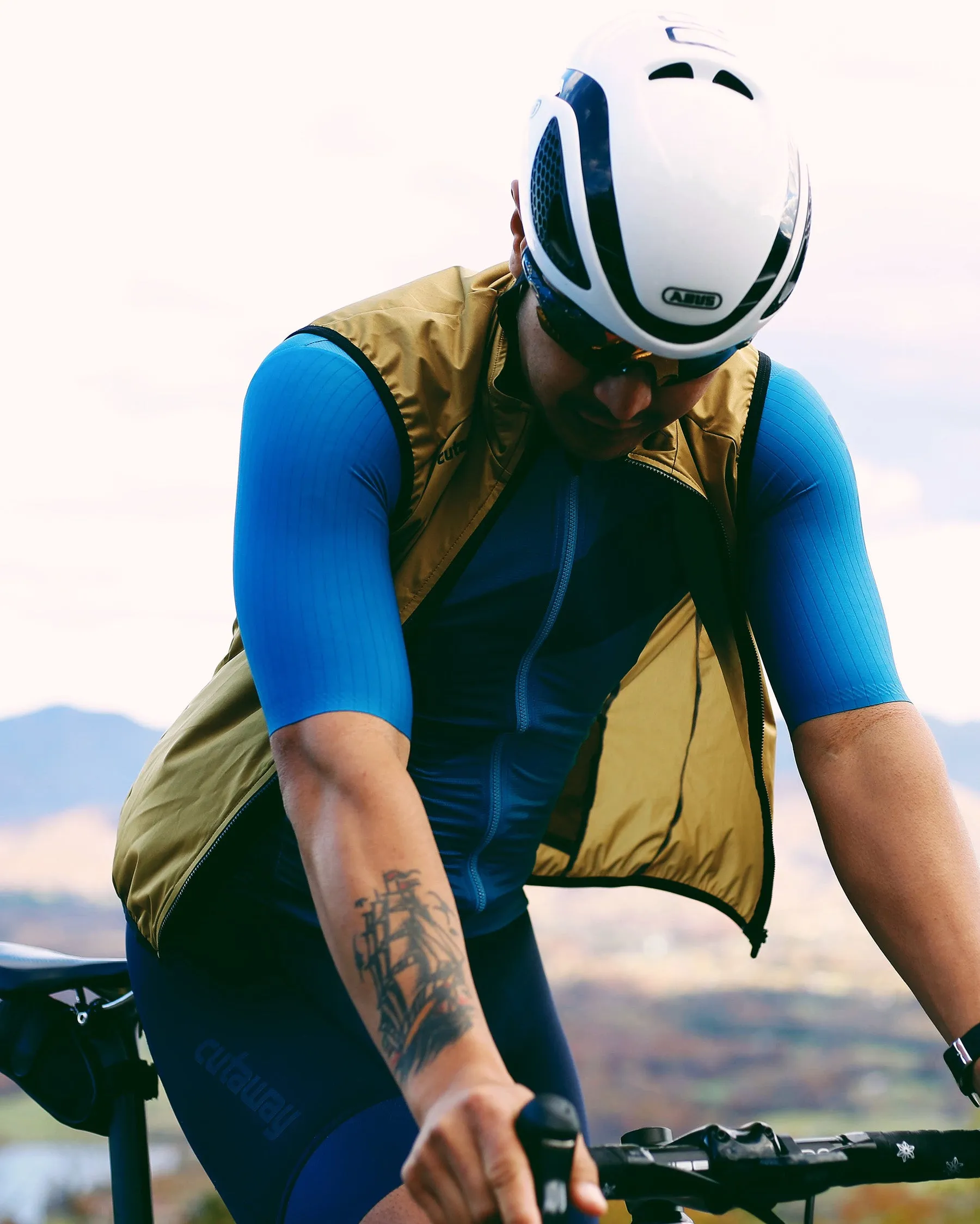 Afton Lite Packable Wind Vest - Autumn Gold