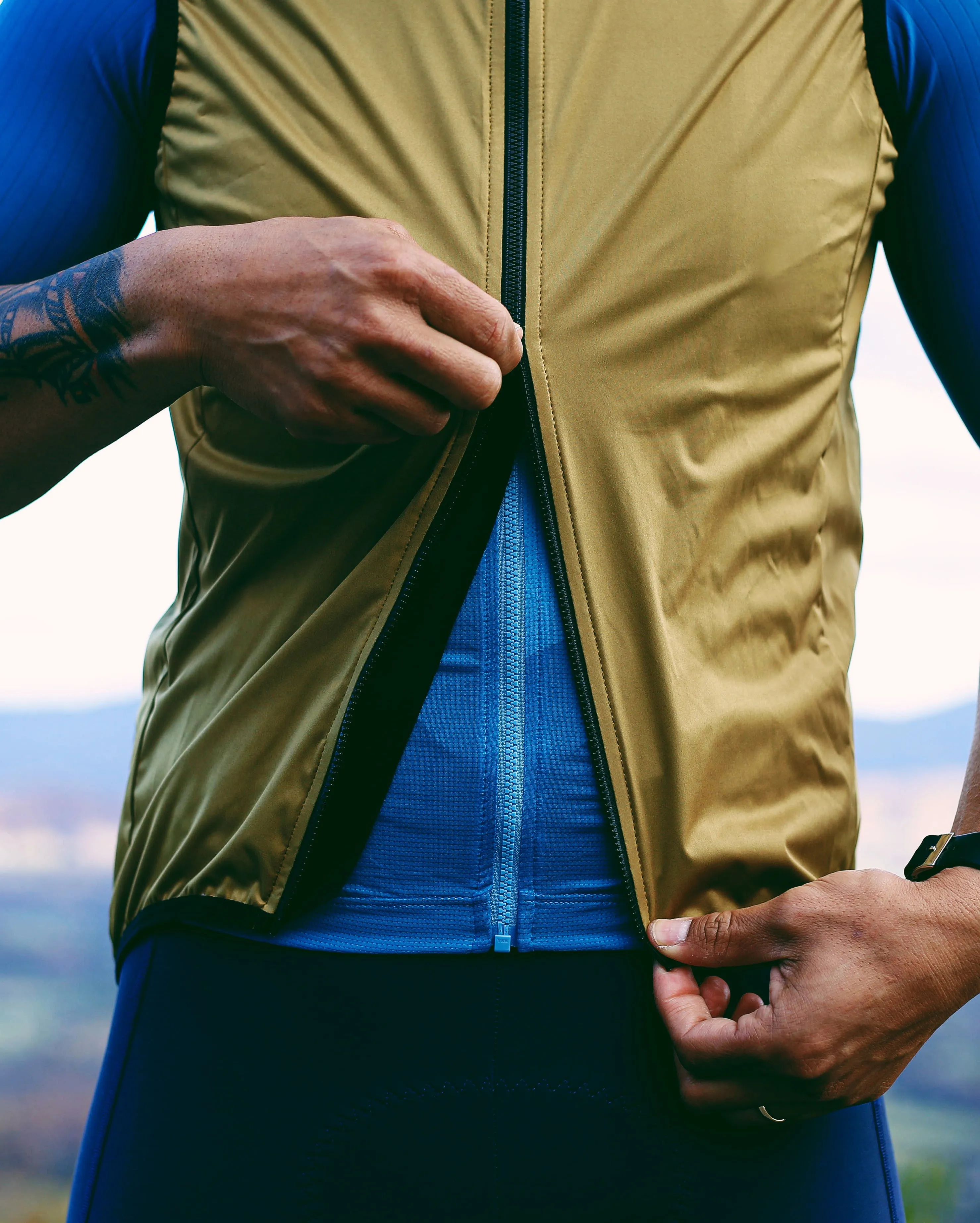 Afton Lite Packable Wind Vest - Autumn Gold