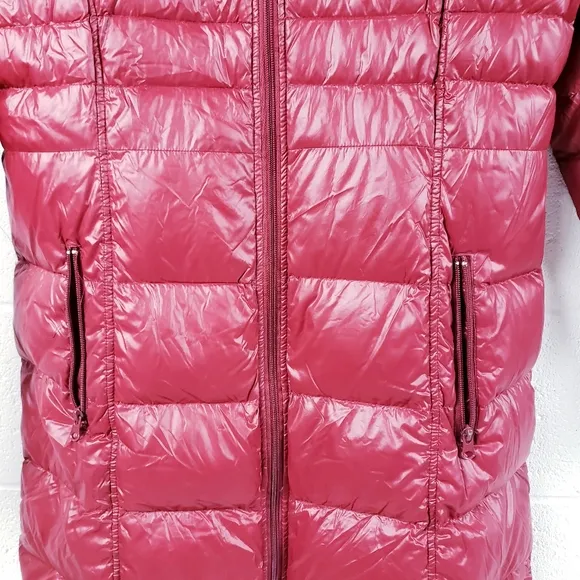 Bernardo Slimming Down Long Hooded Puffer Jacket Packable Red Size Medium