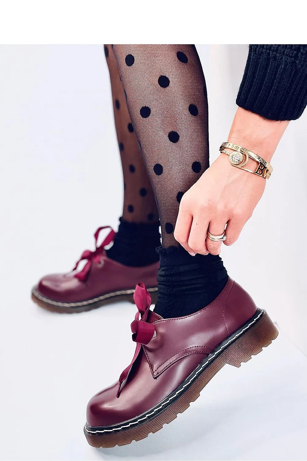 Burgundy Shoes for Woman Casual Shoes with Ribbon finish.