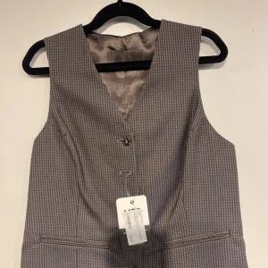 Carl Meyers Dark Brown and Blue Houndstooth Vest