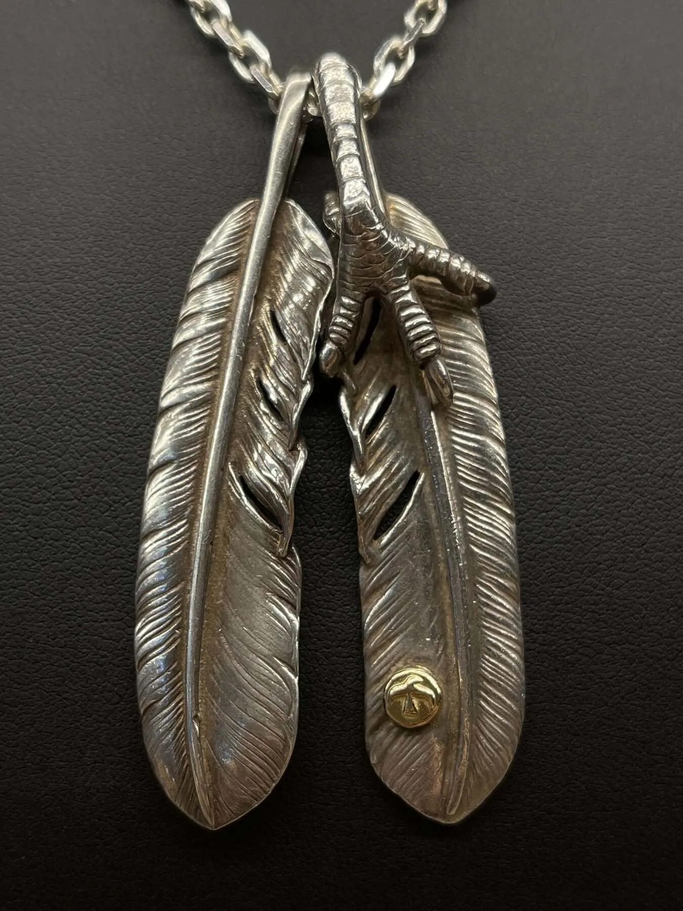 Goros Double Silver Feathers (Plain and Claw) Setup