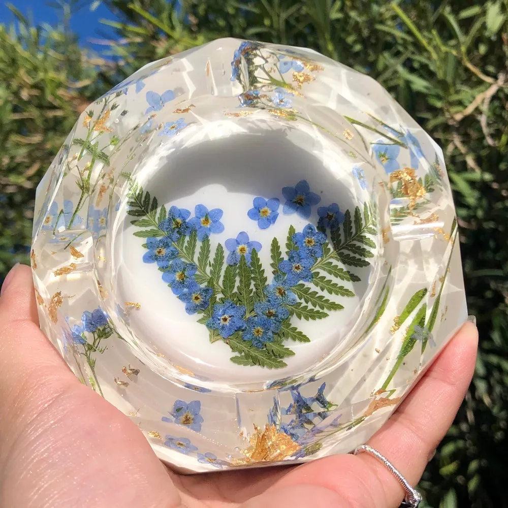 Hold My Heart ♡ Milky Ashtray ♡