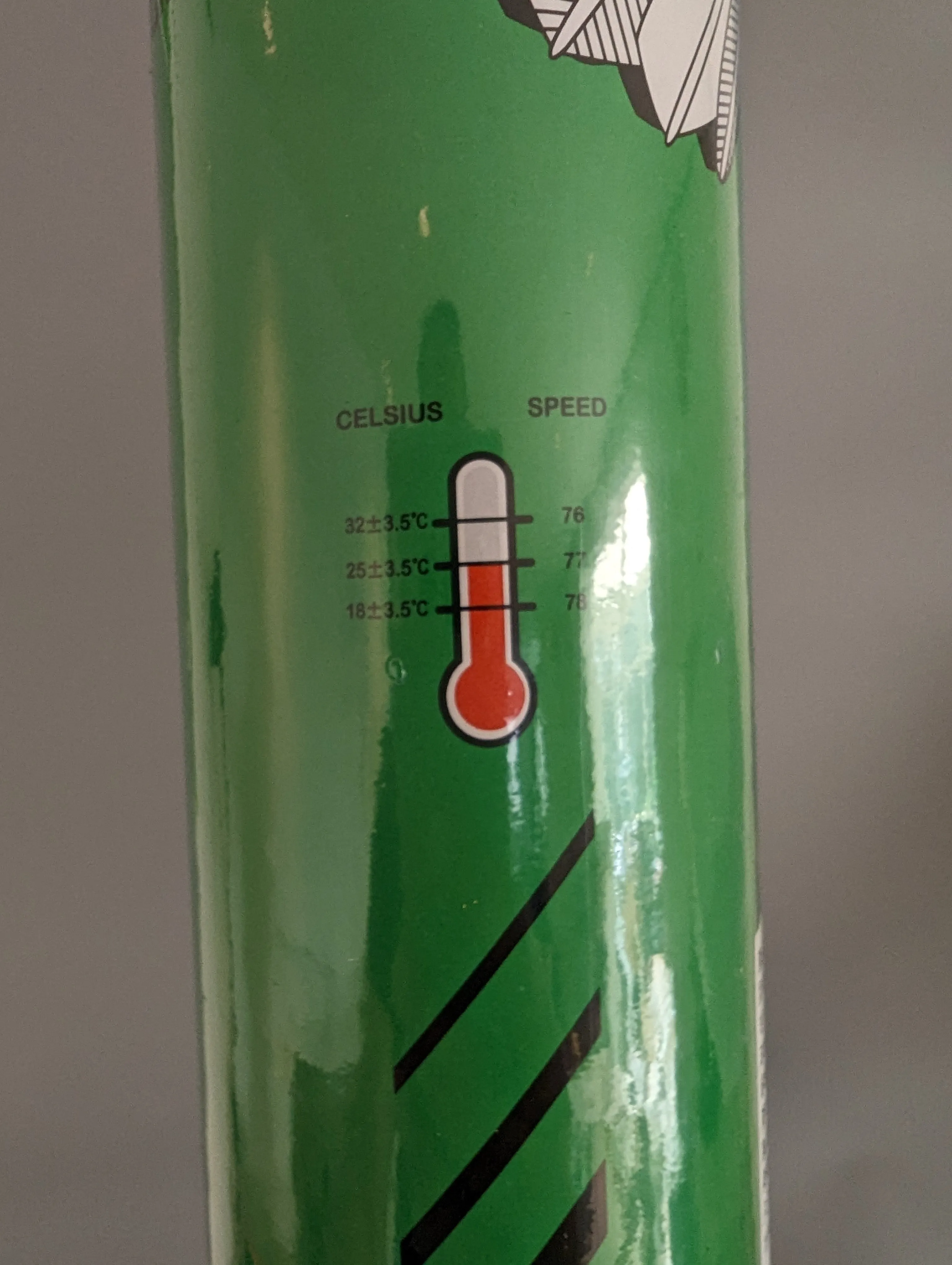 Jnice Air 20 Feather shuttlecock