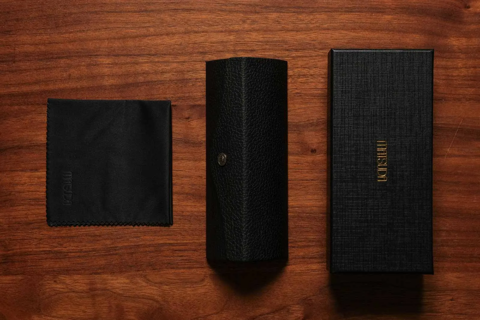 M2062 - Matte Black - Brushed Gold