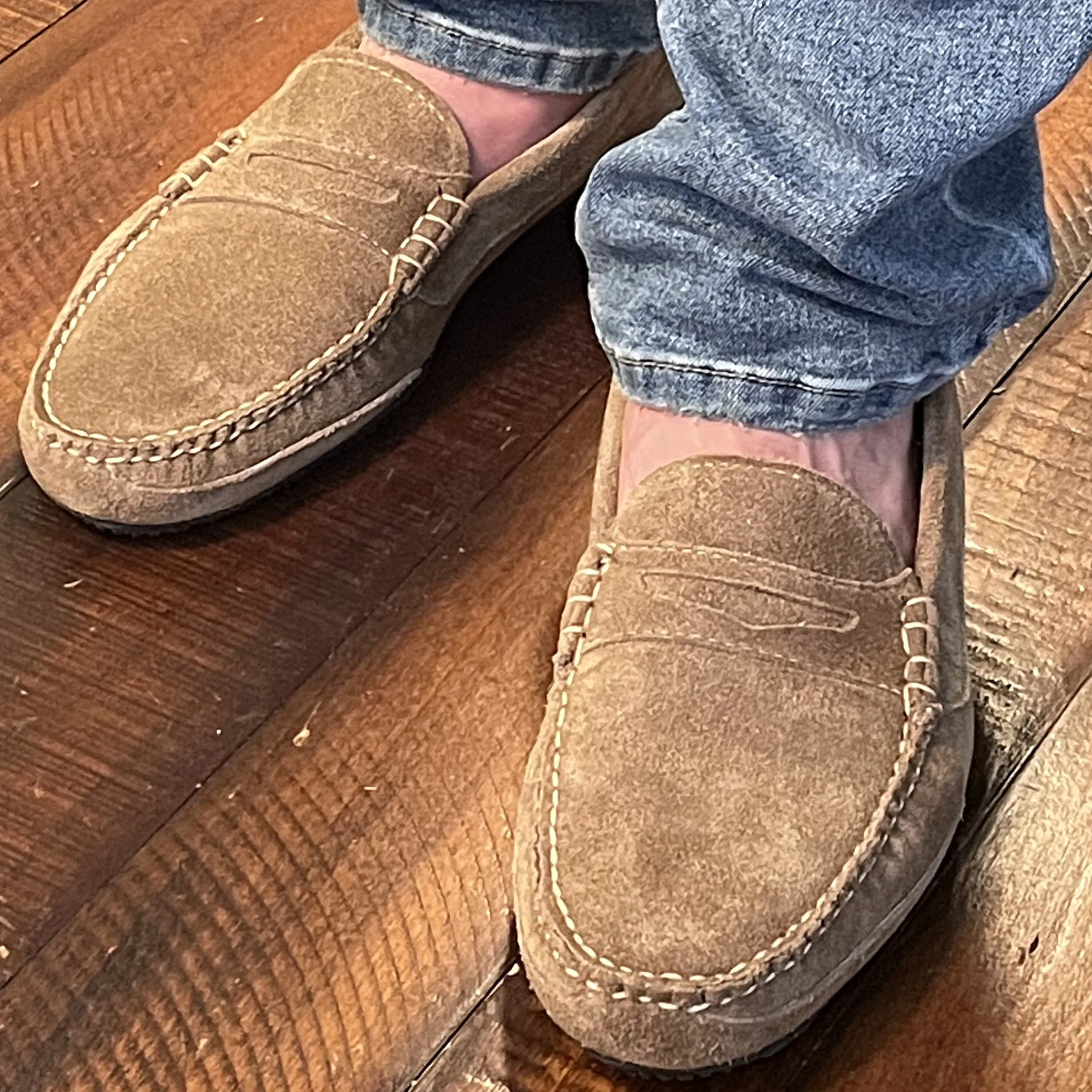 Men’s Vessel Driver: Mushroom Suede