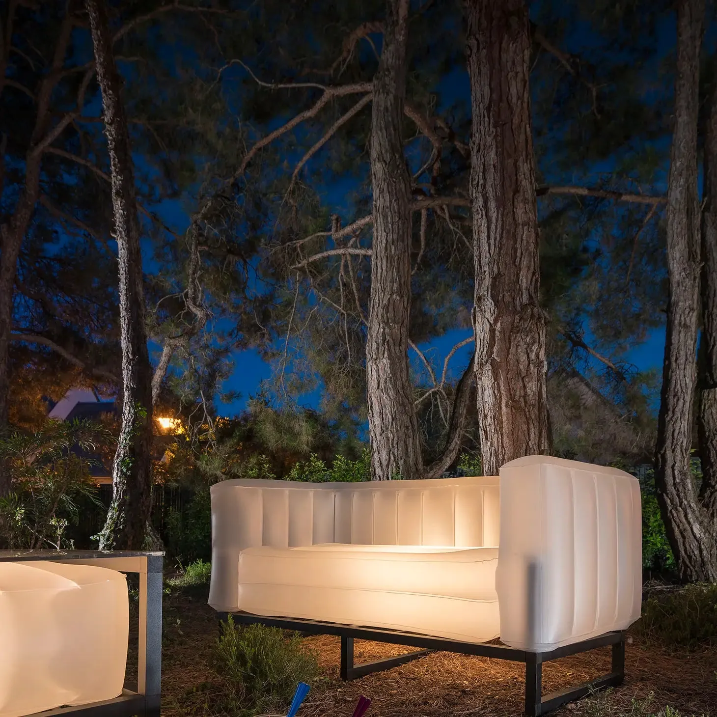 Mojow Seats