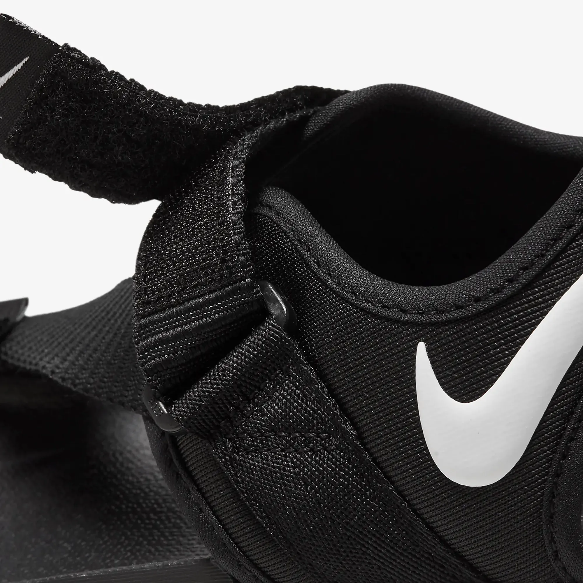 Nike | VISTA SANDALS  { BLACK/WHITE-BLACK