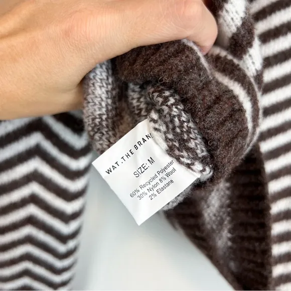 NWT Wat. The Brand Brown Chevron Knit Crewneck Sweater Size Medium