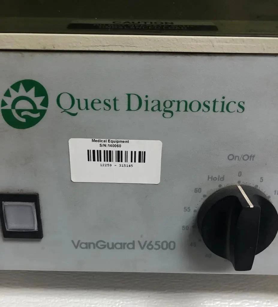 Quest Diagnostics VanGaurd V6500 TableTop Centrifuge With Timer | KMCE-342