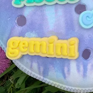 SHOE CHARMS - WRITTEN GEMINI
