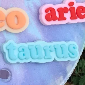 SHOE CHARMS - WRITTEN TAURUS