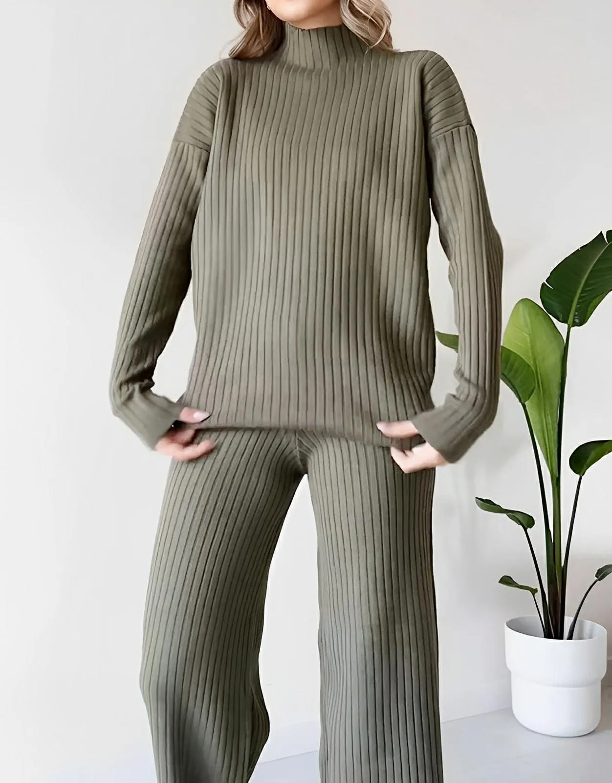 Split-Hem Turtleneck Knit Set
