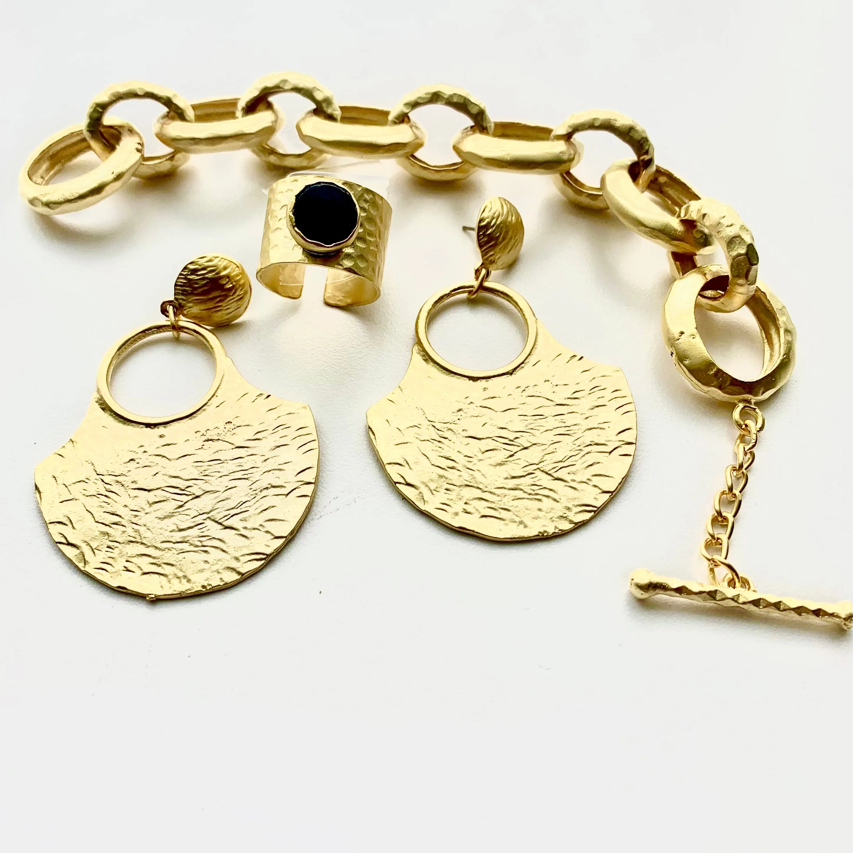 TURKISH BRASS CHAIN LINK BRACELET WITH TOGGLE