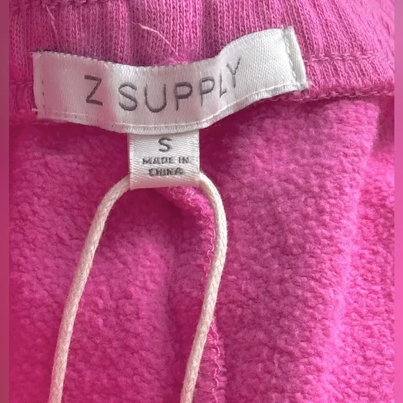 Z SUPPLY Sunkissed Short S Heartbreaker Pink $59 Retail NWT